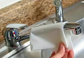 لک روی شیرالات و نحوه تمیزکردن